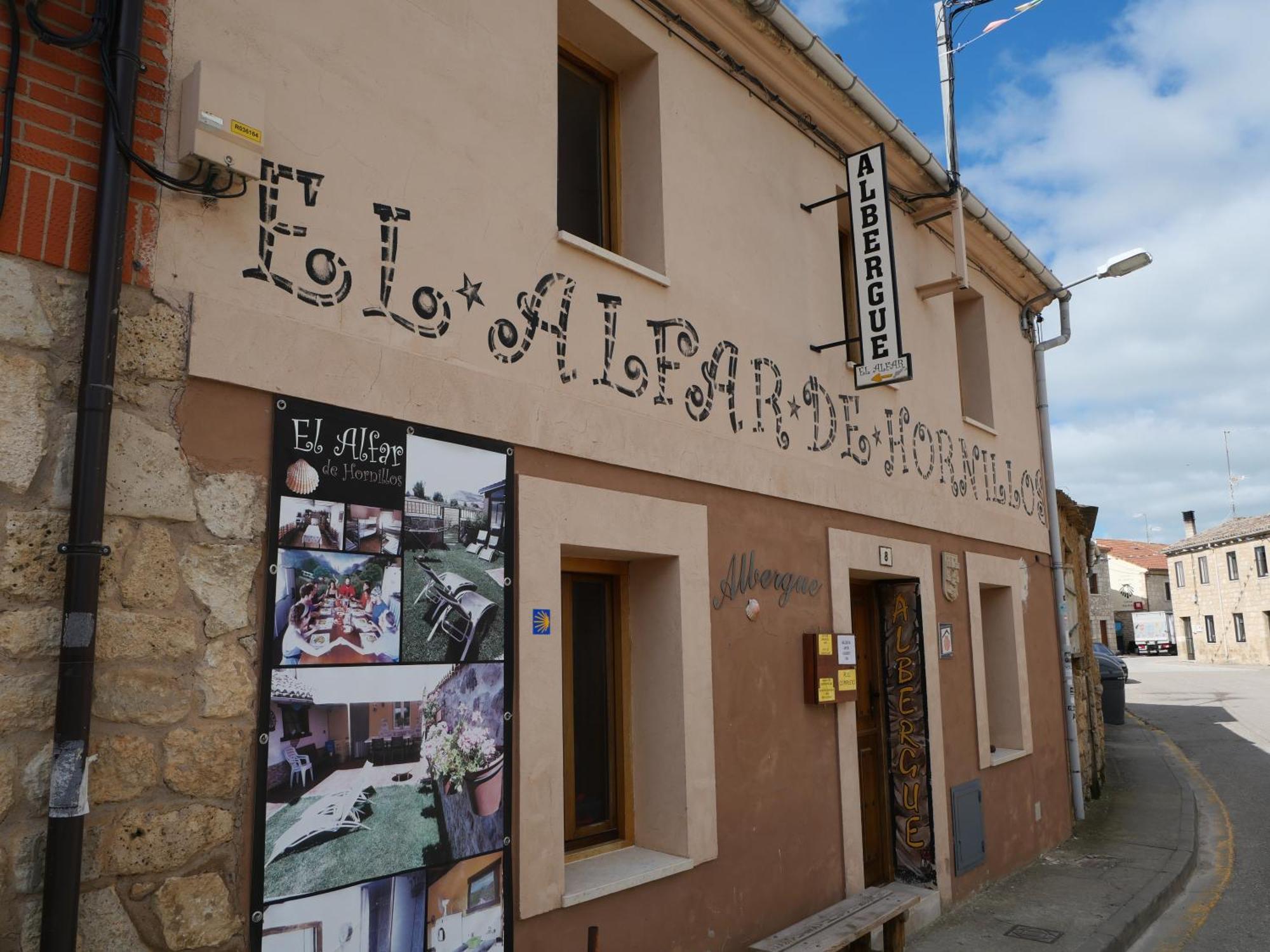 Albergue El Alfar/Pilgrim Hostel 오르니요스 델 까미노 외부 사진